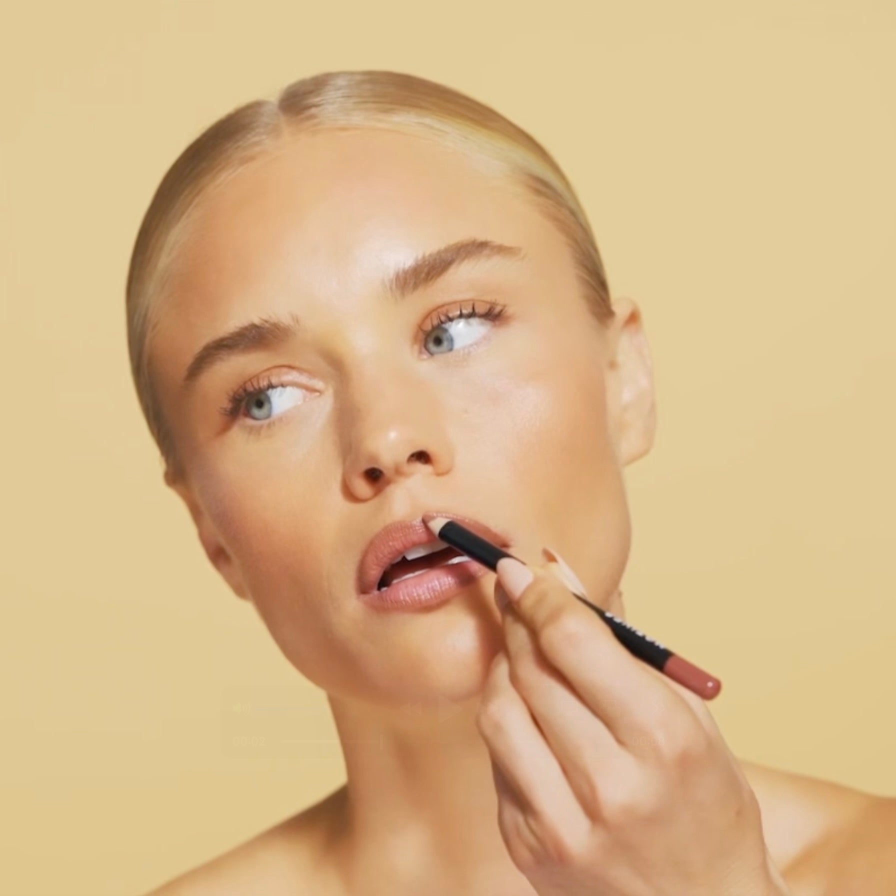 LipLiner_Latte - media