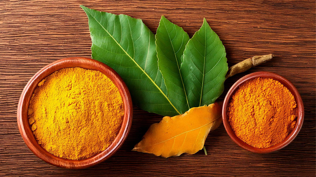 image with horseradish leaf and curry powder